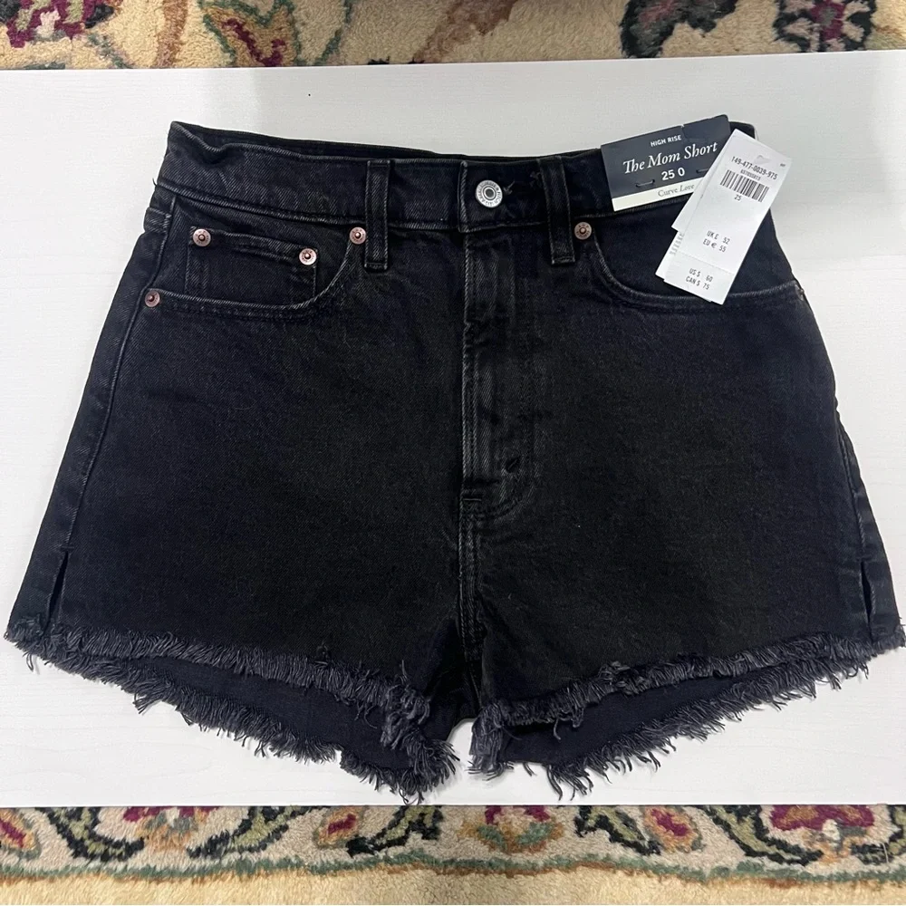 Abercrombie & Fitch The Mom Short Black Denim - Picture 4 of 4